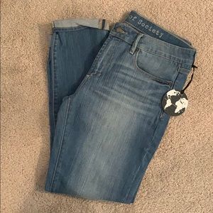 BRAND NEW NEVER WORN